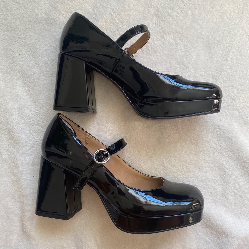 Crown and Ivy Mary Jane black platforms